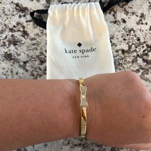 🚨NEVER USED🚨 Kate Spade Ready Set Bow bangle bracelet